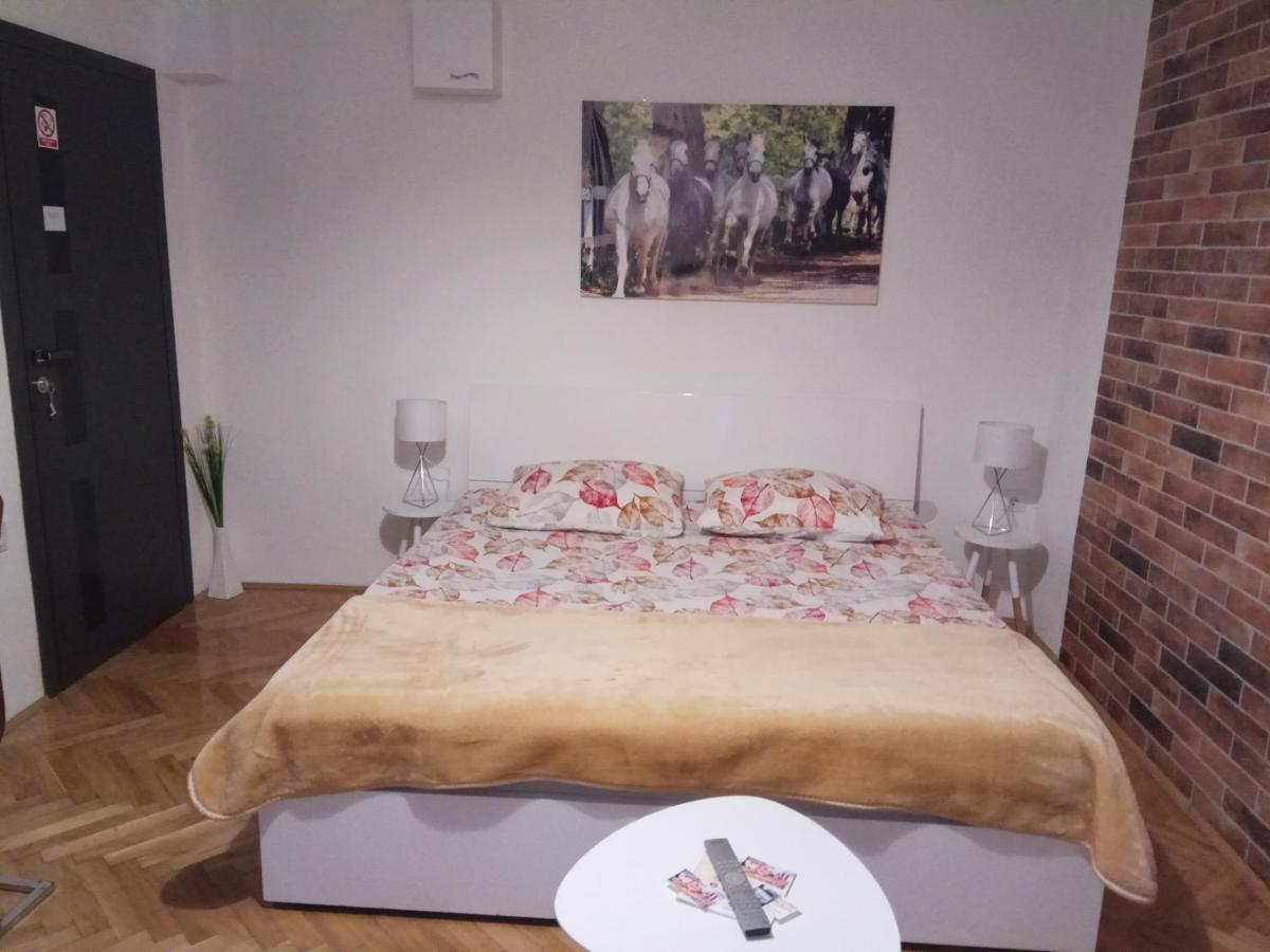 Apartman Lovric Dakovo Exterior photo